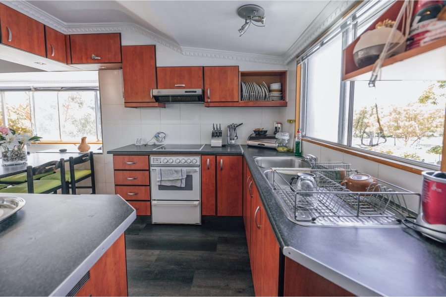 To Let 2 Bedroom Property for Rent in Green Point Western Cape